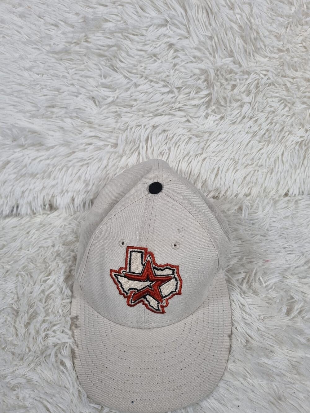 Houston Astros Hat Cap Fitted Mens 7 1/2 Cream MLB Baseball New Era Star Logo